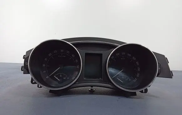 Skoda Superb B6 (3T) Speedometer (instrument cluster) 3T1920841D
