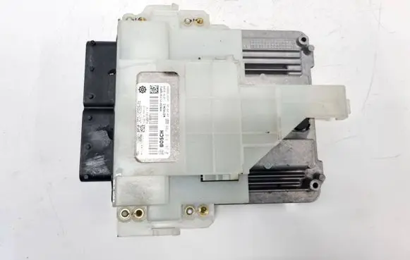 Land Rover Range Rover Evoque L551 Engine control unit/module L8D214C568FA