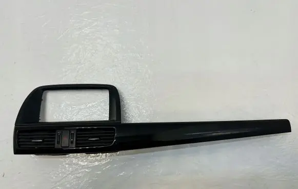 Mazda 3 II Dash center air vent grill KD4555256