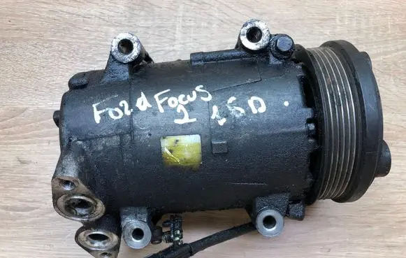 Ford Focus Air conditioning (A/C) compressor (pump) 3M5H19D629KC