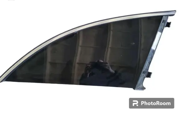 Mercedes-Benz R W251 Rear side window