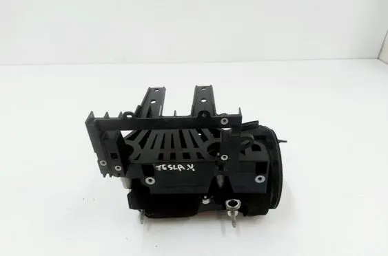 Tesla Model Y Air conditioning (A/C) compressor (pump) 150125600M