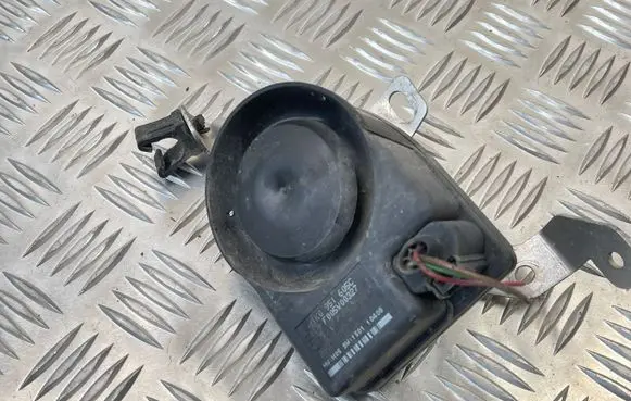 Volkswagen Touareg II Alarm system siren 1K0951605C