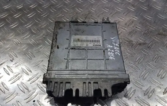 Renault Scenic I Engine control unit/module 7700110647 0281001809