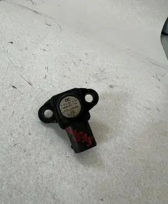 Mercedes-Benz E W211 Air pressure sensor A0061531528 06082517P4 0261230144