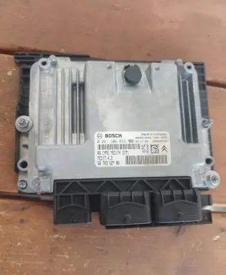 Peugeot 508 Engine ECU kit and lock set 9676962780