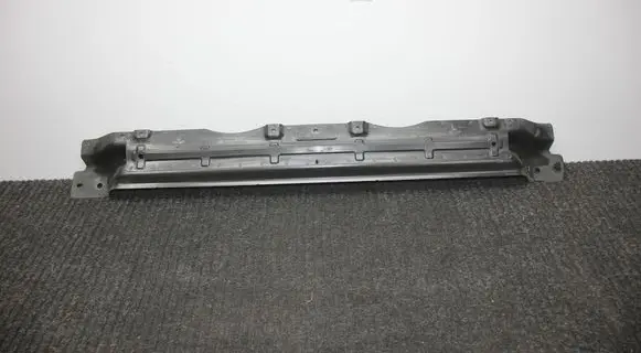 Porsche Cayenne (92A) Bottom radiator support slam panel 7P0805549