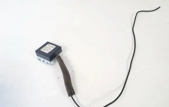 Antenna control unit
