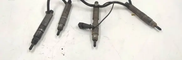 Audi A4 S4 B5 8D Fuel injectors set 028130201