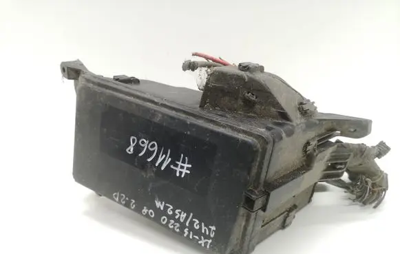 Lexus IS 220D-250-350 Fuse module