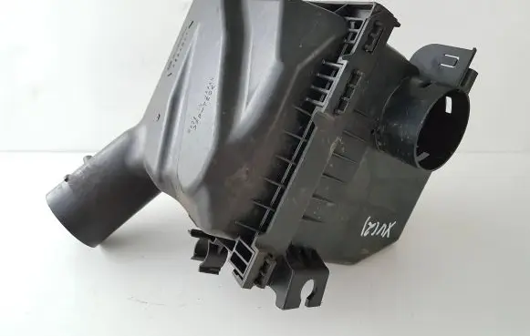 Subaru XV I Air filter box A52AG07