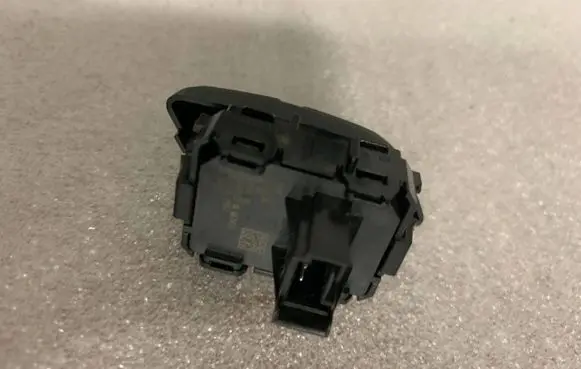 BMW X4 F26 Central locking switch button 9352036