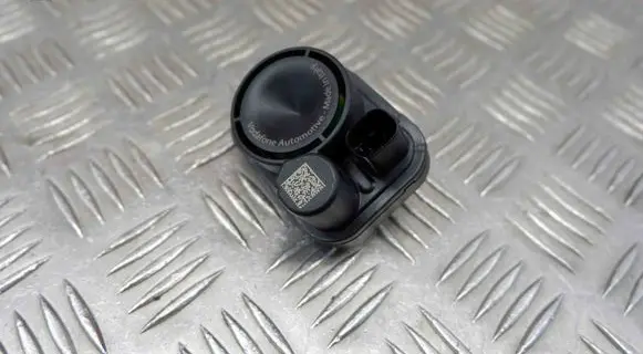 Toyota Prius (XW50) Alarm system siren 8904047040