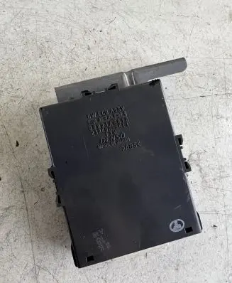Subaru Outback Door central lock control unit/module 88821AG010 2324005411