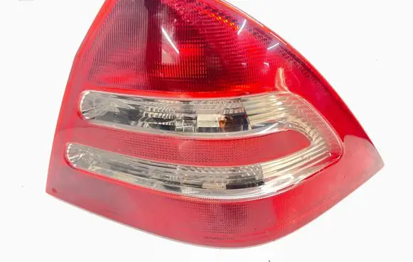 Mercedes-Benz C W203 Rear/tail lights 2038200264