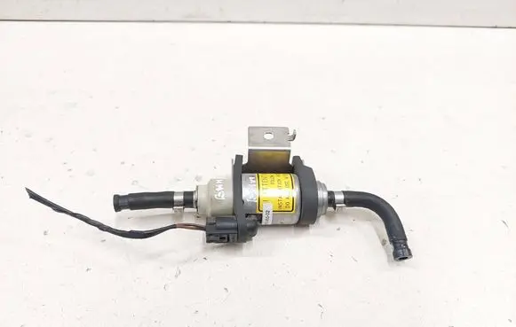 BMW X6 E71 Webasto auxiliary heater fuel pump 6979465 697946502