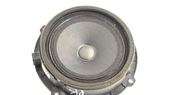 Audi A4 S4 B7 8E 8H Front door speaker 96330A5000