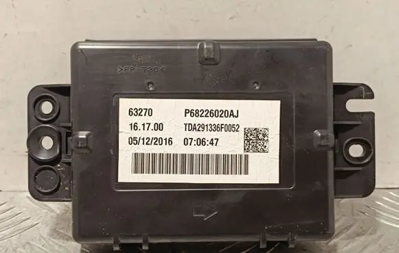 Chrysler Pacifica Air conditioner control unit module P68226020AJ