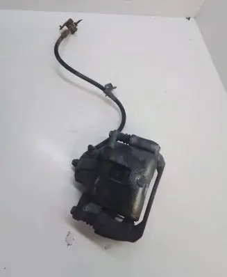 Hyundai Kona I Front brake caliper J957l