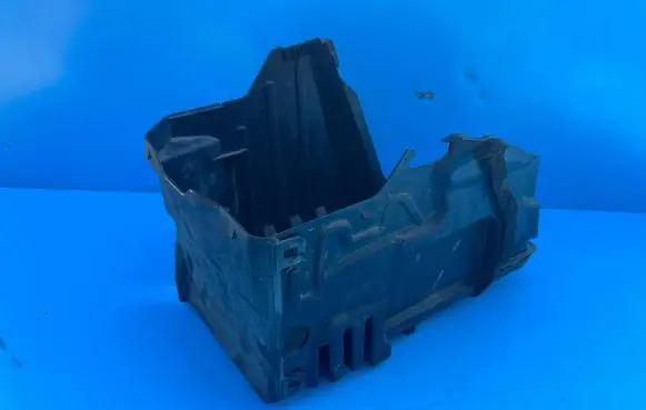 Volvo V70 Battery tray 31299569 AG9N10723AC