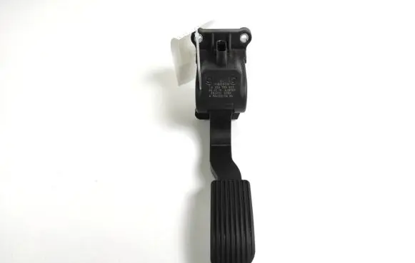 Mercedes-Benz Vito Viano W639 Accelerator throttle pedal A9063000404