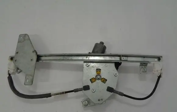 Peugeot 508 Front window lifting mechanism without motor