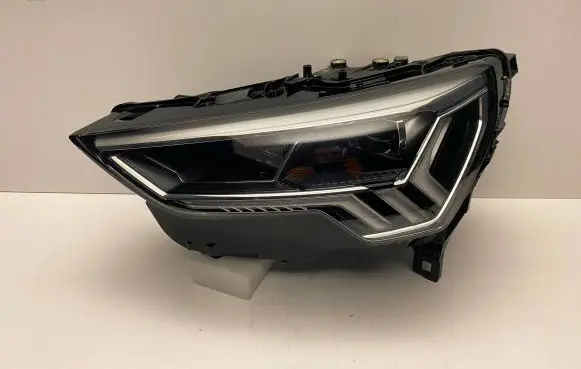 Audi Q3 F3 Headlight/headlamp 83A941033 1101J650000 1090025