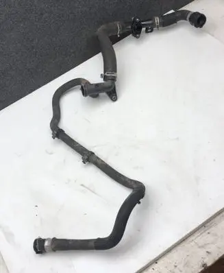 Peugeot 308 Engine coolant pipe/hose 9804208380