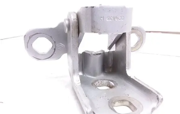 Renault Megane II Rear door upper hinge 029139H