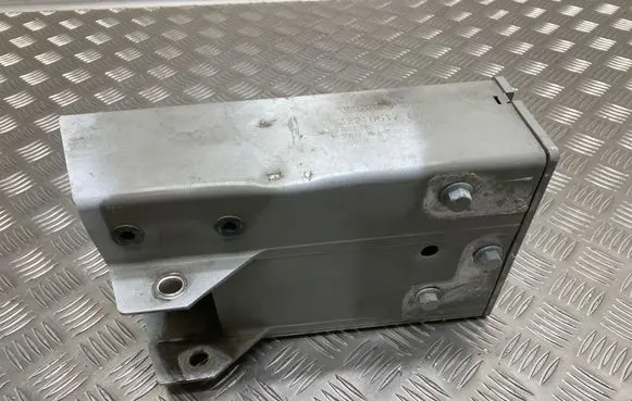 Volvo XC60 Front bumper shock/impact absorber 32216617