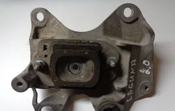 Renault Laguna III Gearbox mount 8200689120 8200277209K