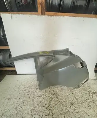 Tesla Model 3 (B) Pillar trim (exterior) 