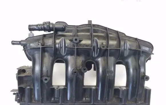 Audi A3 S3 8P Intake manifold 06F133201P