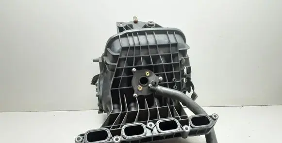 BMW 1 E82 E88 Intake manifold 7556613 12527556613