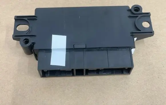 Audi A3 S3 8V Parking PDC control unit/module 5Q0919283A 305151 5Q0919283