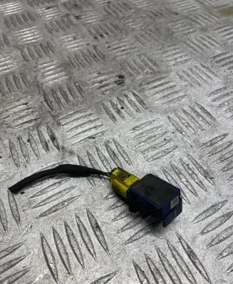 Mercedes-Benz C W204 Airbag deployment crash/impact sensor A2128204926 5WK43872