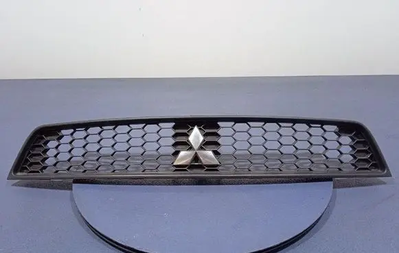 Mitsubishi Colt Front grill 7450A457