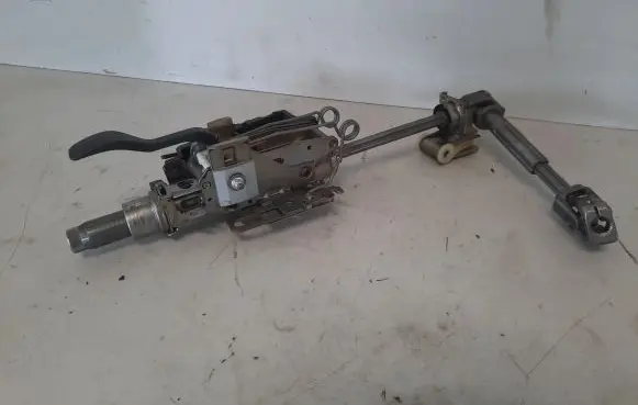 Volkswagen Polo IV 9N3 Steering wheel axle 6Q1419501AS