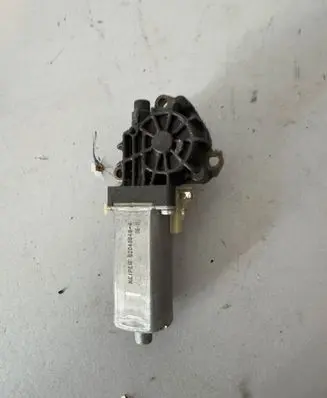 Chrysler 300 - 300C Seat adjustment motor 0390203003