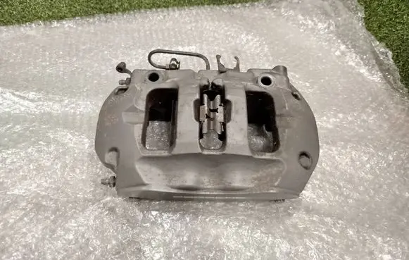 Porsche Cayenne (92A) Rear brake caliper 7P0615424 20A52206