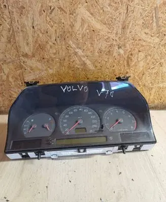 Volvo S70 V70 V70 XC Speedometer (instrument cluster) 9148926 69794660T