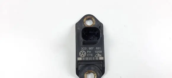 Volkswagen PASSAT CC Airbag deployment crash/impact sensor 3C0907651 M4885
