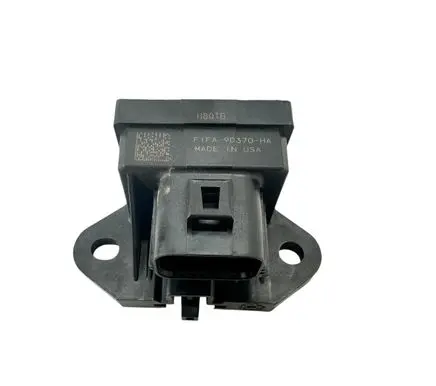 Ford Focus Fuel pump relay F1FA9D370HA