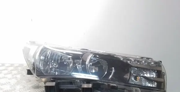 Toyota Corolla E160 E170 Headlight/headlamp 8111002E7000