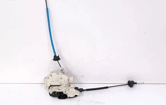 Audi A8 S8 D3 4E Rear door lock 4E0839016