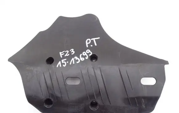 BMW 2 F22 F23 Rear underbody cover/under tray 6796138