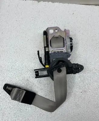 Porsche Macan (95B) Front seatbelt 95b857706j