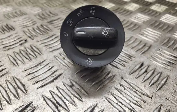 Volkswagen PASSAT B6 Light switch 1K0941431M