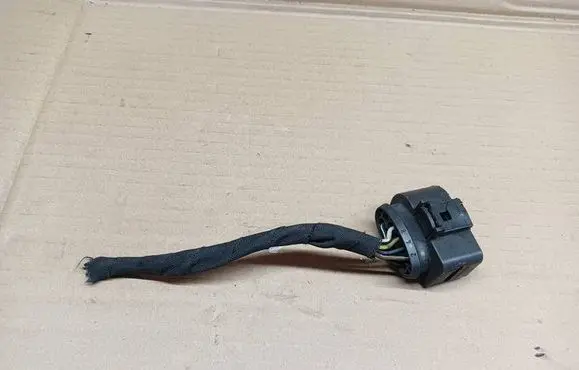 Headlight part