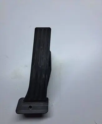BMW 5 F10 F11 Accelerator throttle pedal 6858574 2210120582A